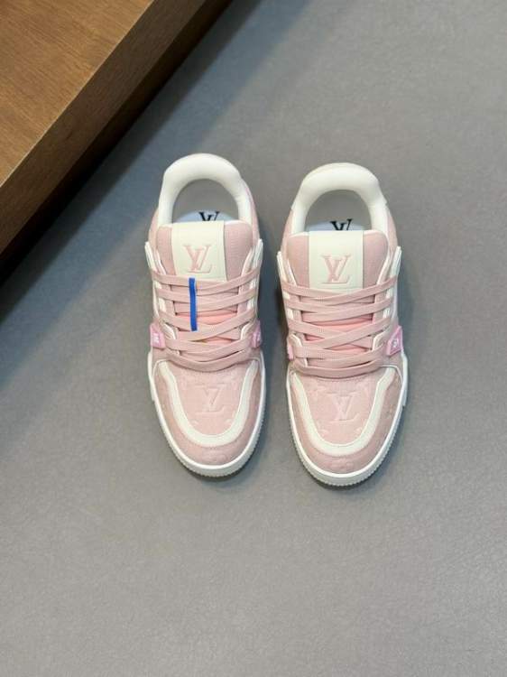 Picture of Louis Vuitton Shoes _SKULVsz35-44hnx060216404